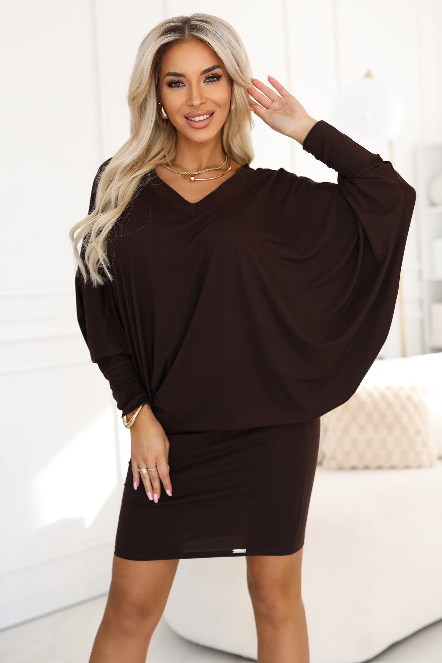 402-9 Comfortable batwing dress with long sleeves - chocolate