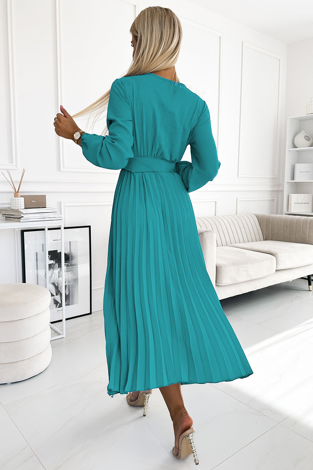 504-6 VIVIANA Pleated midi dress with a neckline, long sleeves and a wide belt - sea color