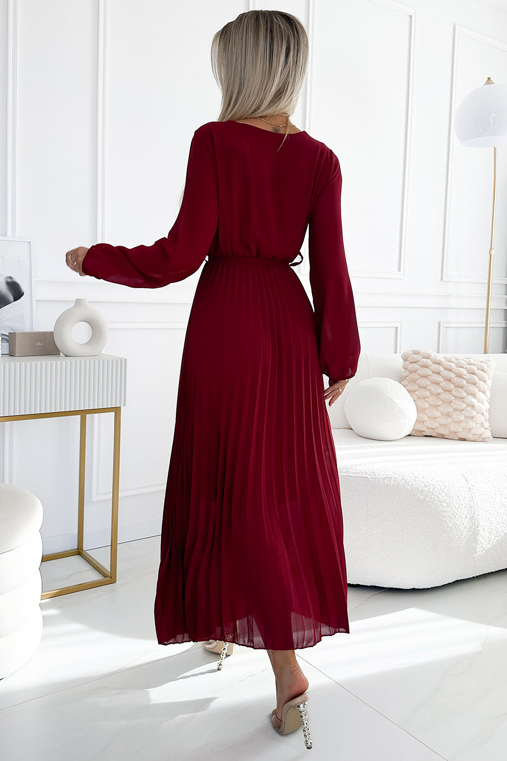 537-1 Pleated chiffon dress with scoop neckline, long sleeves and tied belt - burgundy