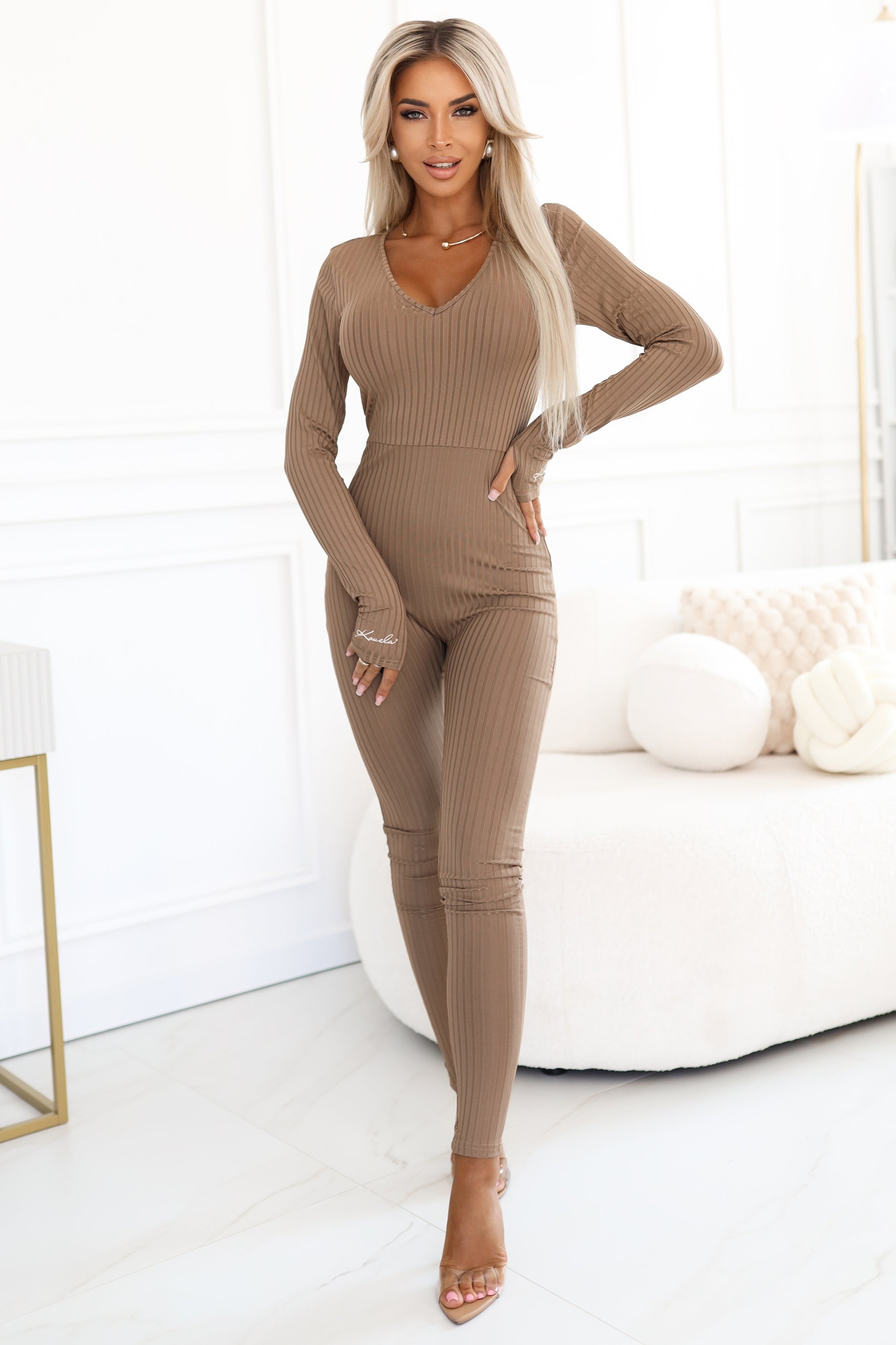 619-1 Comfortable and elegant ribbed women's jumpsuit with a neckline - mocha mousse