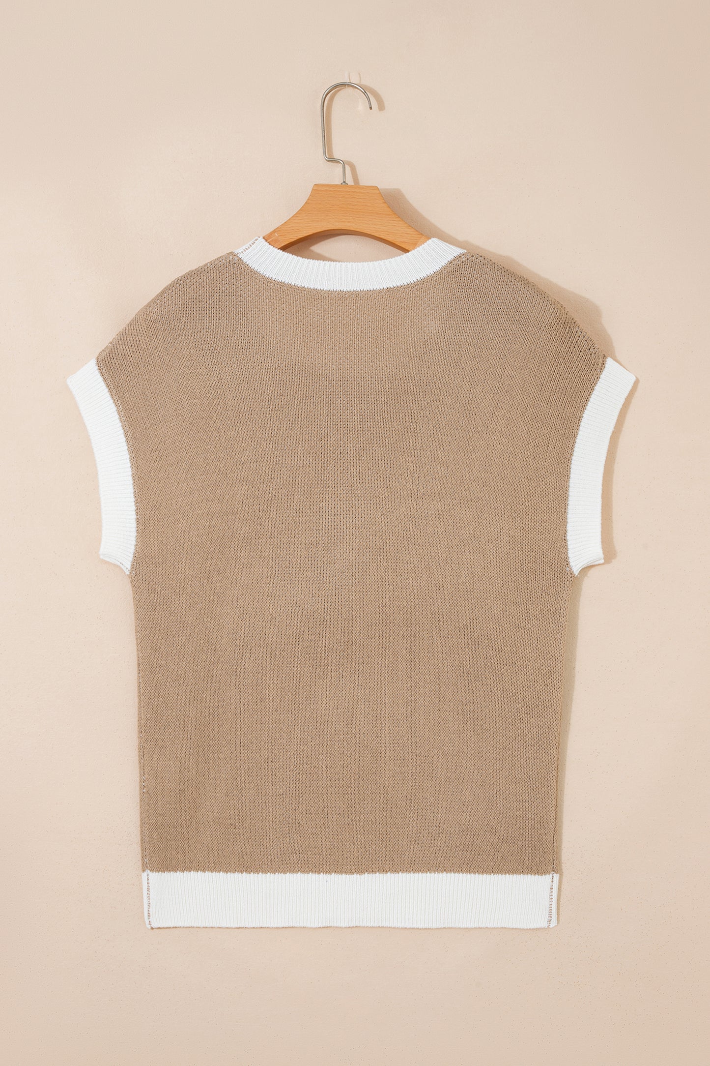 Goat Horse Shoe Pattern Contrast Trim Short Sleeve Sweater