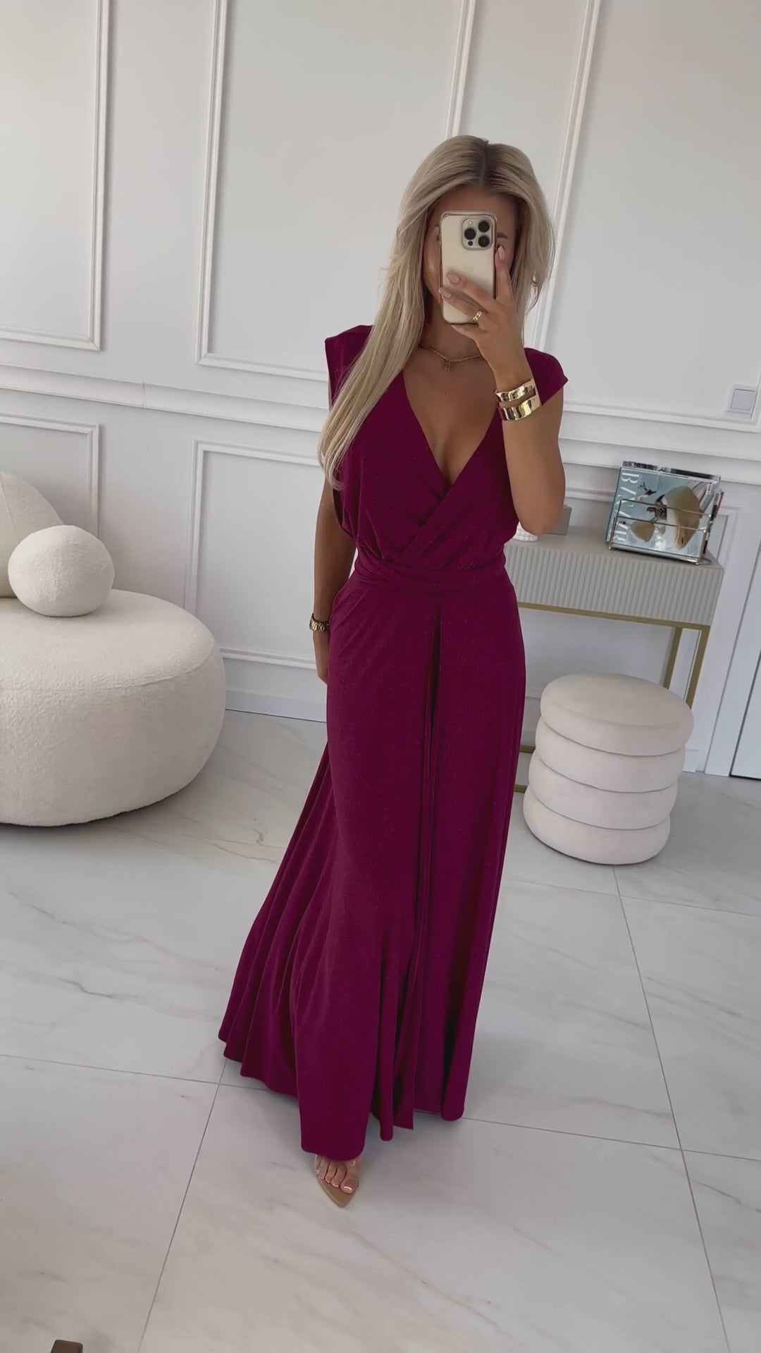 Load video: 509-3 Elegant long dress tied in many ways - burgundy with glitter