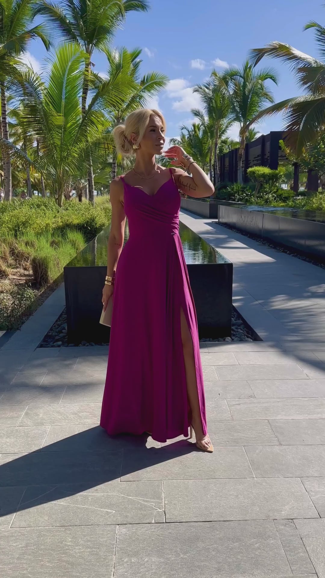 Załaduj film: 299-19 CHIARA elegant long maxi dress with straps - fuchsia with glitter