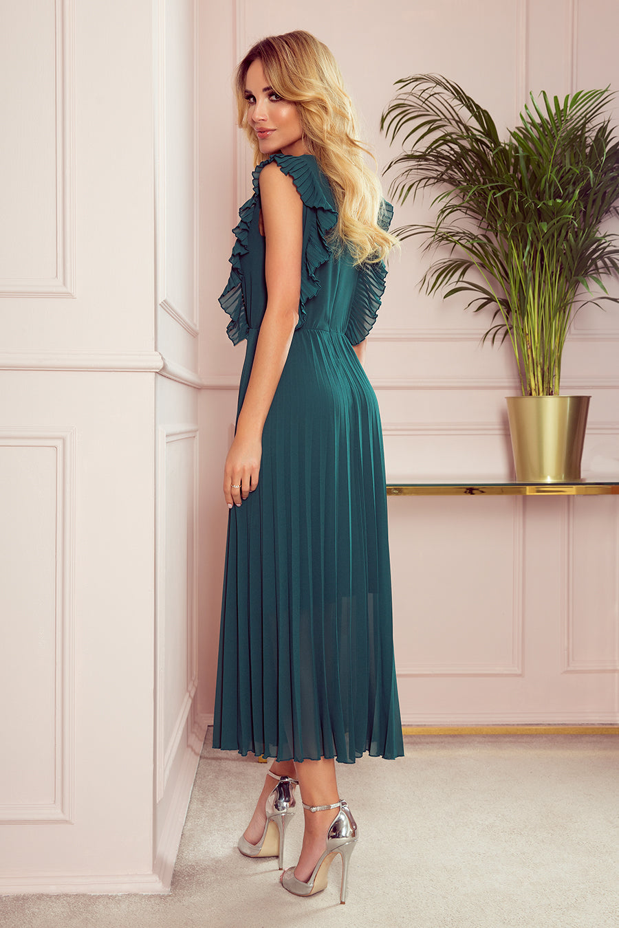 315-1 EMILY Pleated dress with frills and neckline - green